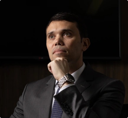 Adriano Aro, sócio fundador do Aro Advogados
